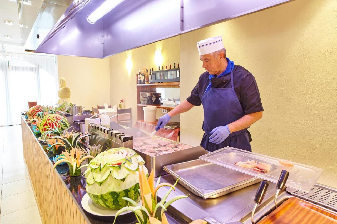 Hotel Ses Savines 샌안토니오 외부 사진